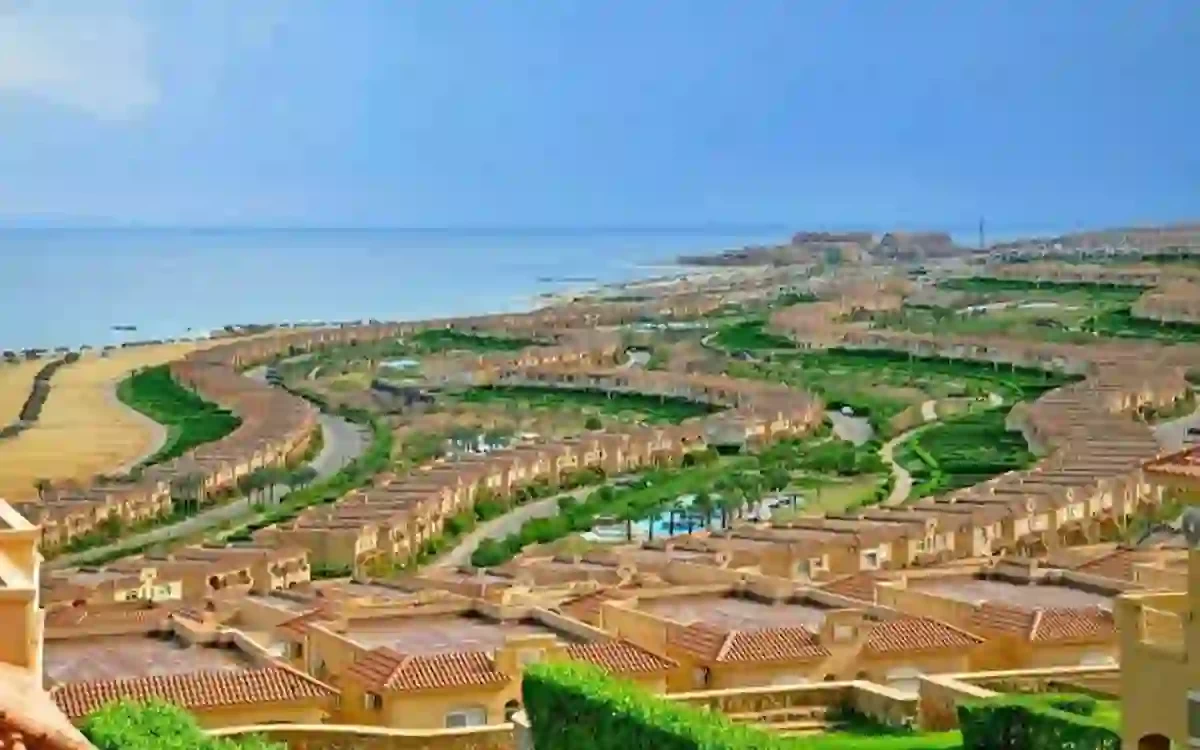 شاليه أرضي بجاردن للبيع في تلال السخنة